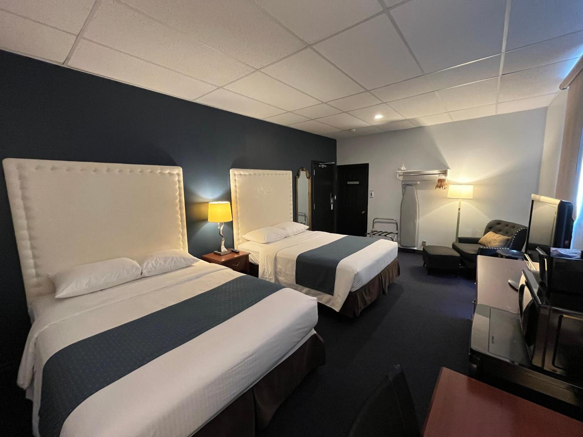 Mattawa Le Voyageur Inn מראה חיצוני תמונה