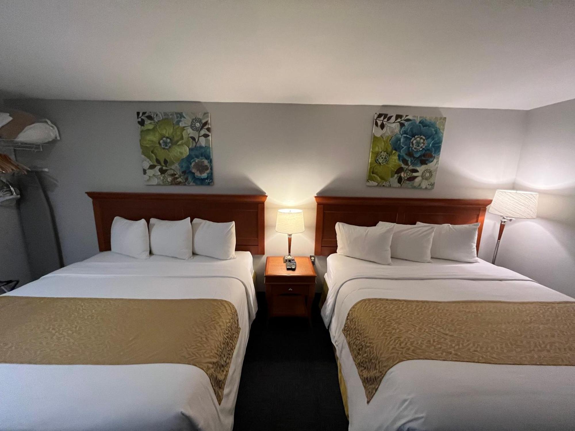 Mattawa Le Voyageur Inn מראה חיצוני תמונה