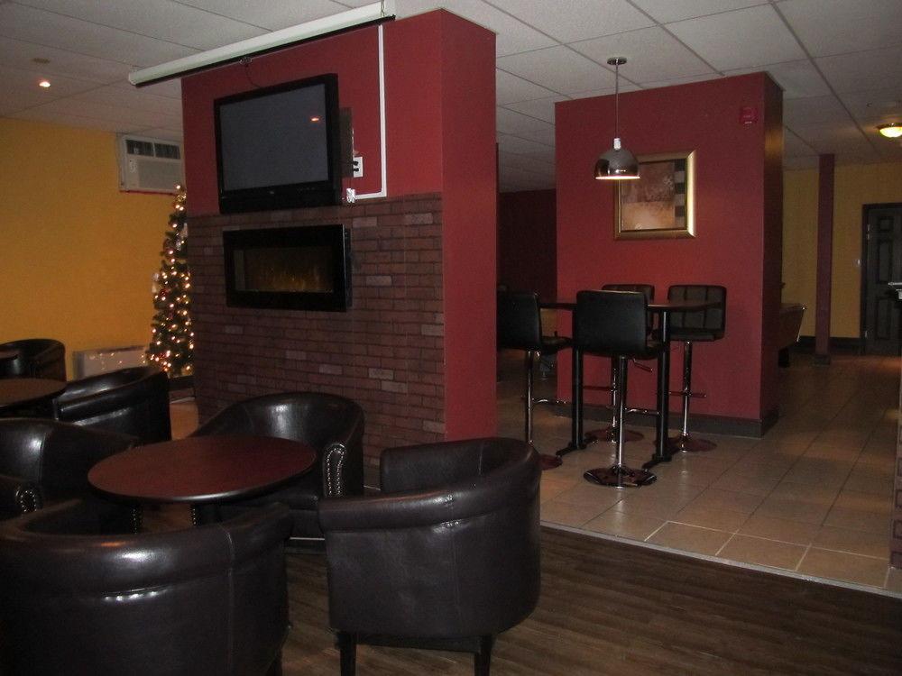 Mattawa Le Voyageur Inn מראה חיצוני תמונה
