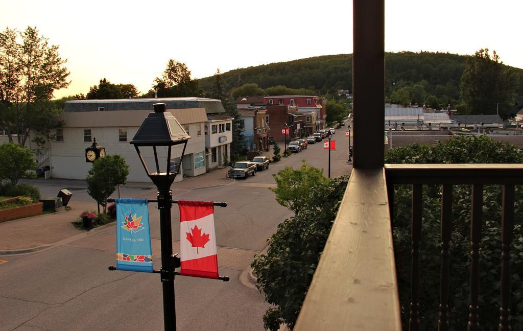 Mattawa Le Voyageur Inn מראה חיצוני תמונה